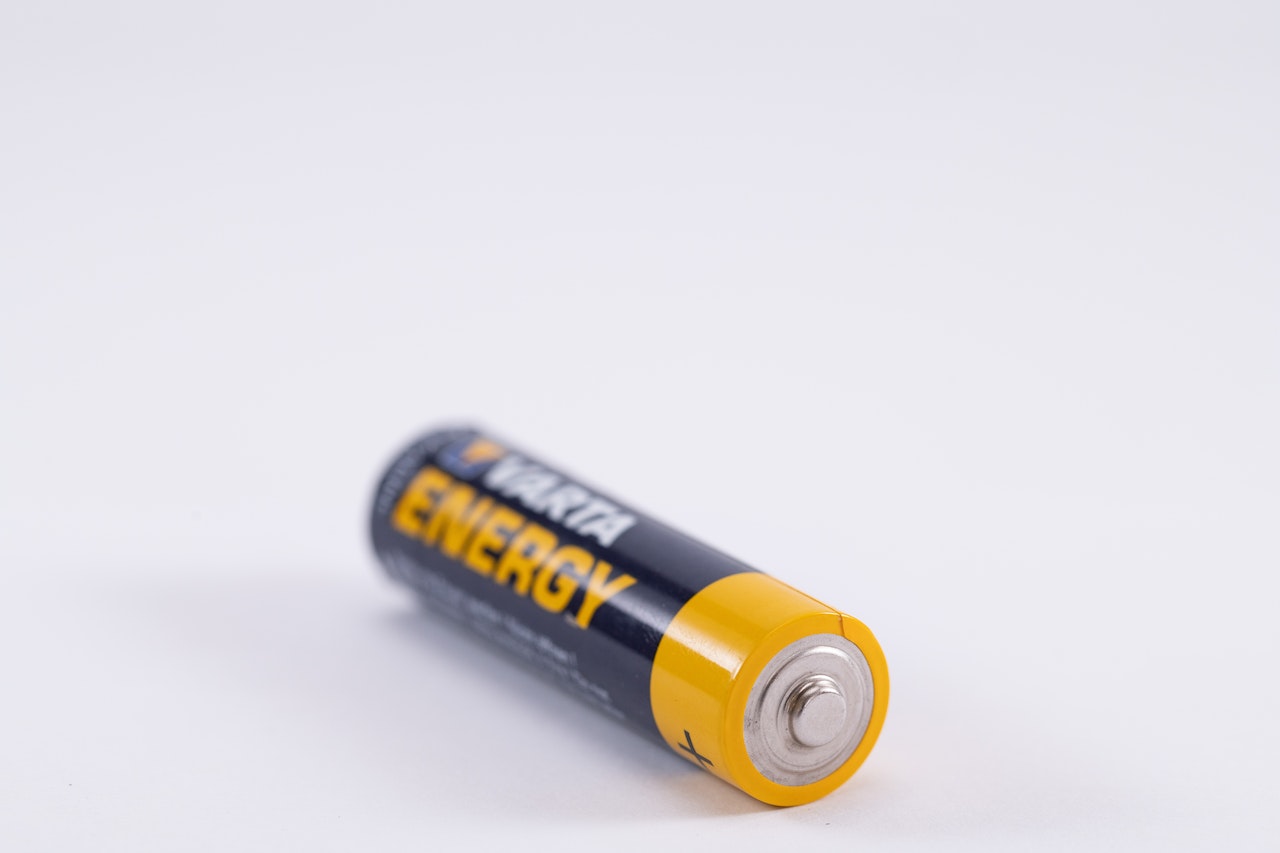 Tiny battery full of energy that is needed to make work some of devices